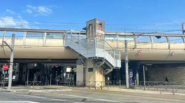 Monte Escalier Performance Installateur monte escalier Cenon