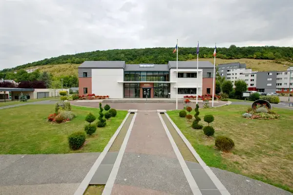 Monte Escalier Performance Installateur monte escalier Saint-Léger-du-Bourg-Denis